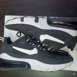 Air kax 270 react mens
